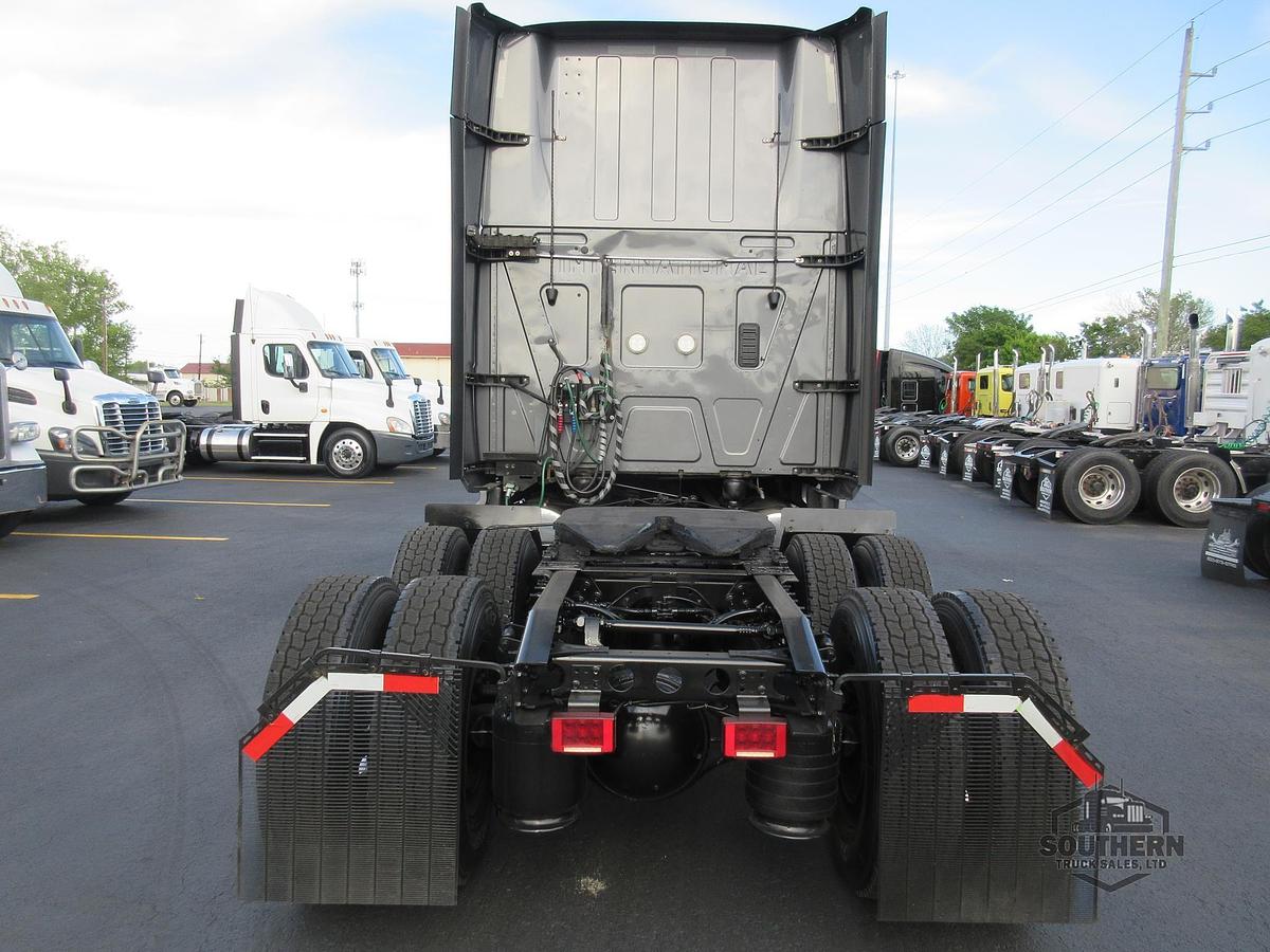 Used 2021 INTERNATIONAL LT