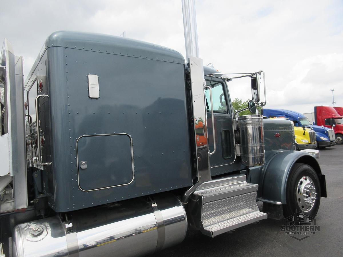 Used 2019 PETERBILT 389