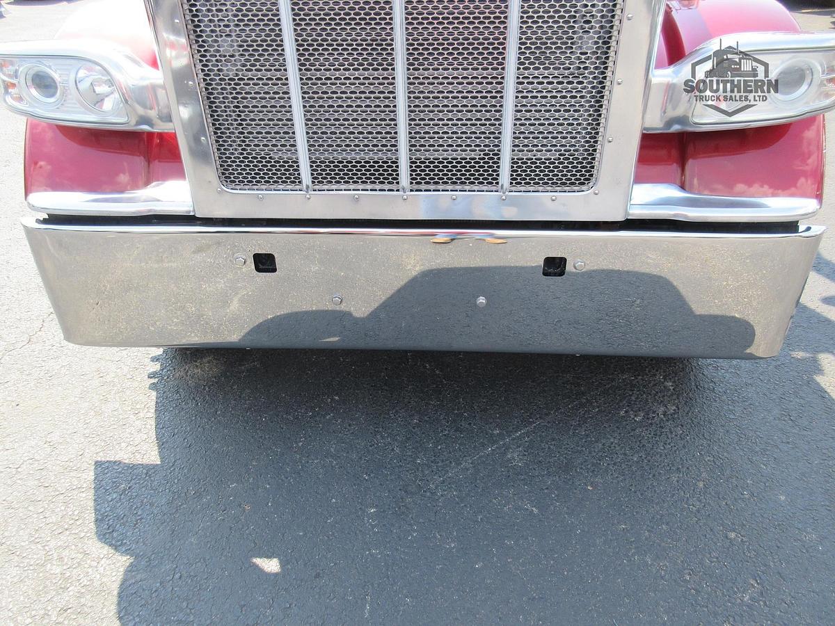 Used 2021 PETERBILT 389