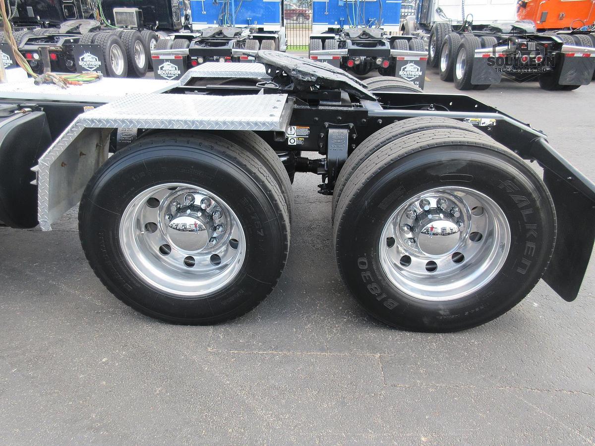 Used 2020 PETERBILT 389