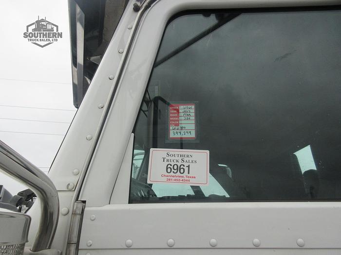 Used 2019 PETERBILT 389