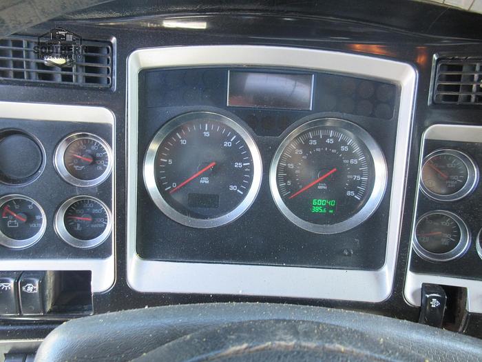 Used 2011 KENWORTH T800