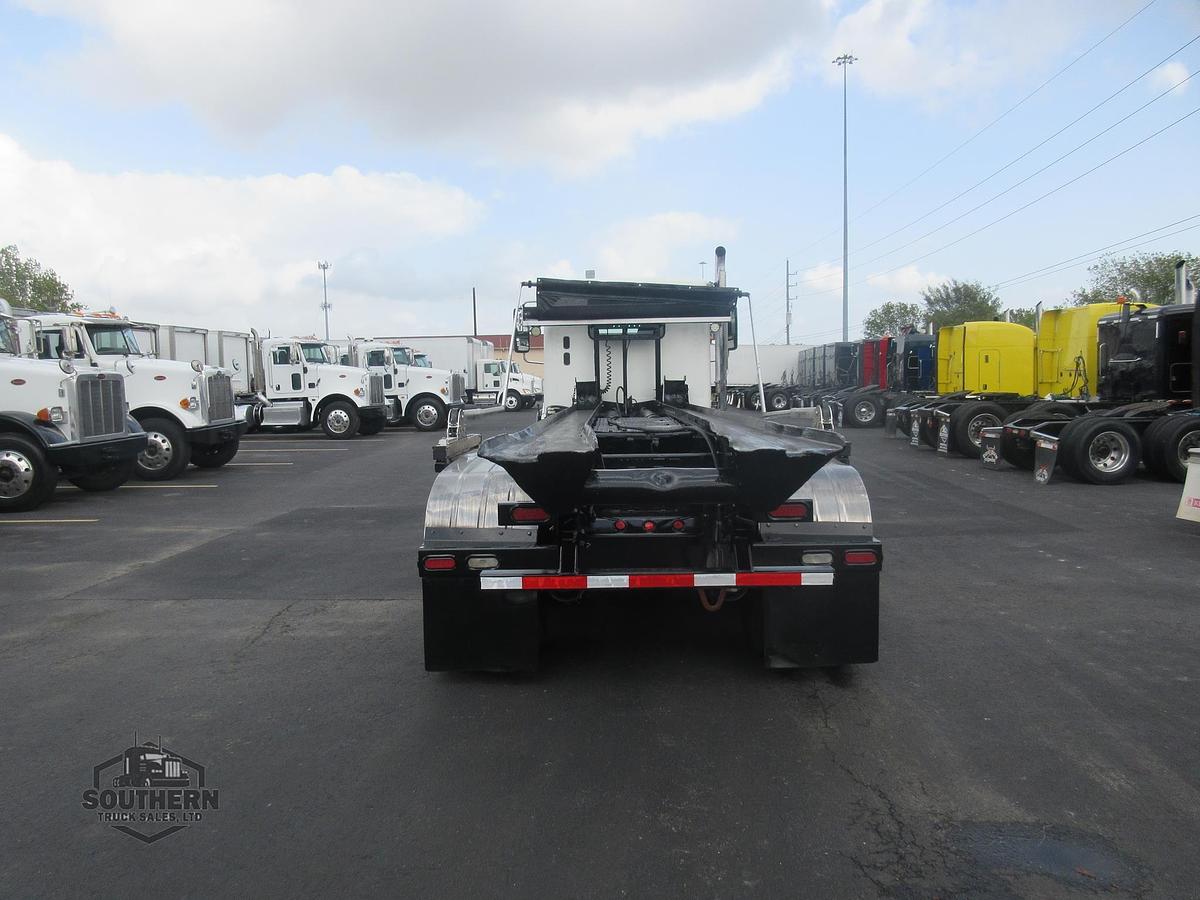 Used 2016 FREIGHTLINER CORONADO 122 SD