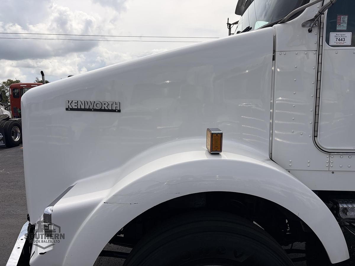 Used 2019 KENWORTH T800