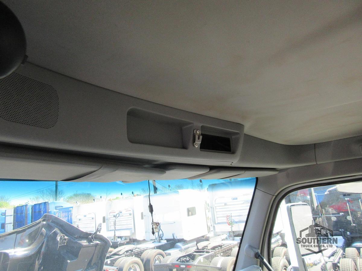 Used 2020 PETERBILT 567