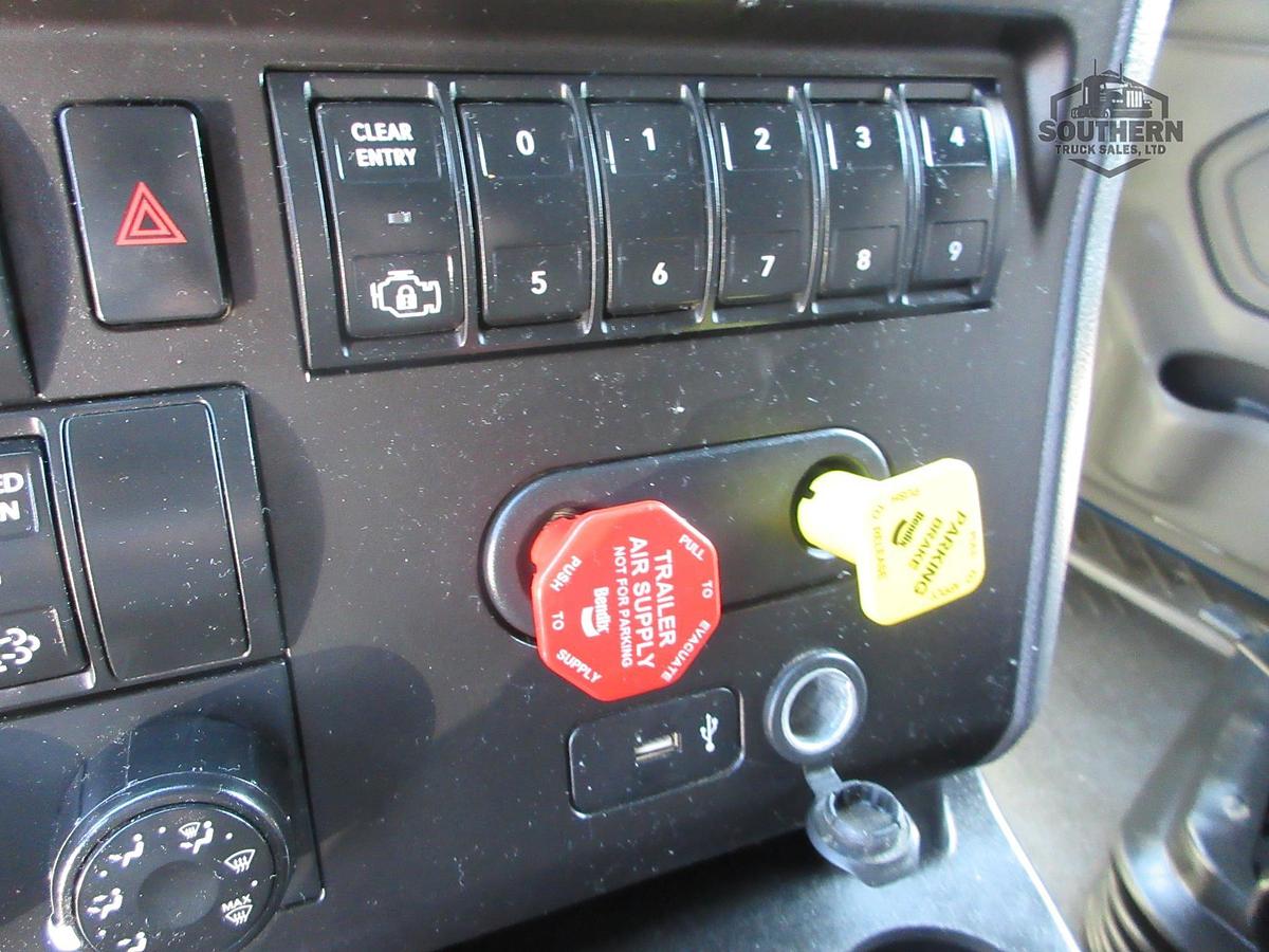 Used 2021 INTERNATIONAL LT