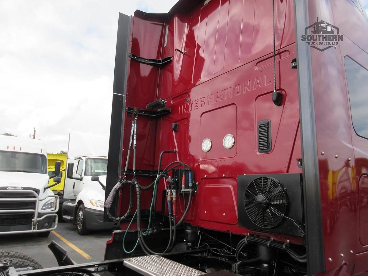 Used 2023 INTERNATIONAL LT