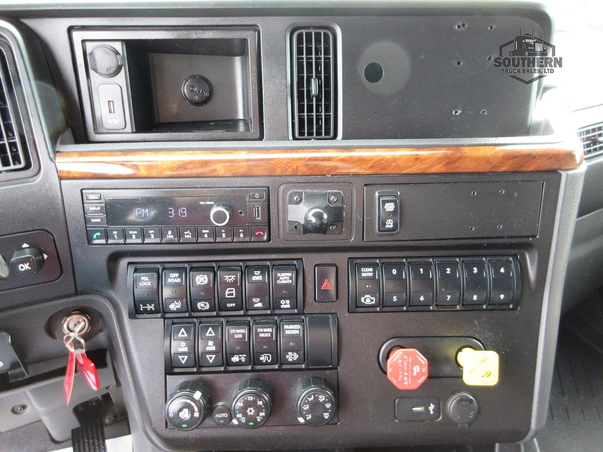 Used 2021 INTERNATIONAL LT