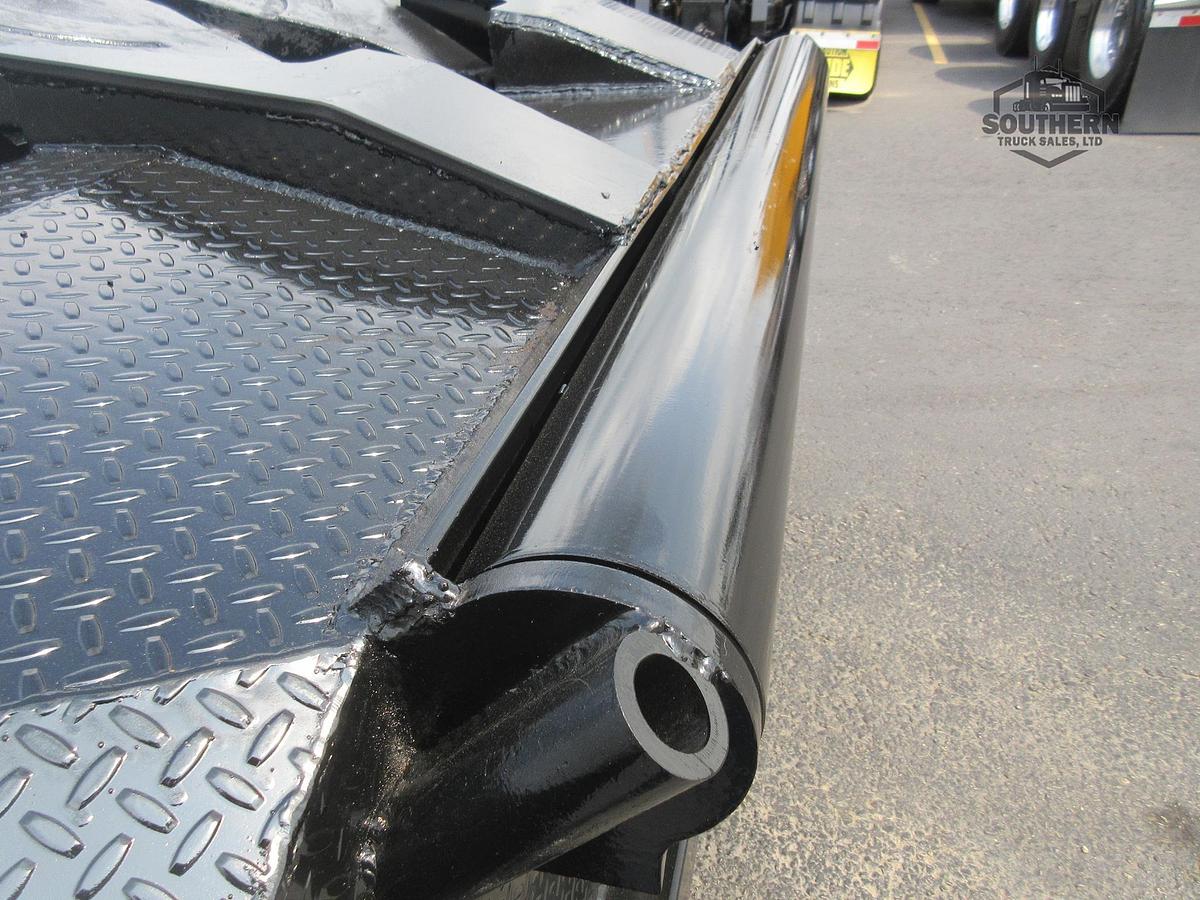 Used 2014 MACK PINNACLE CXU613