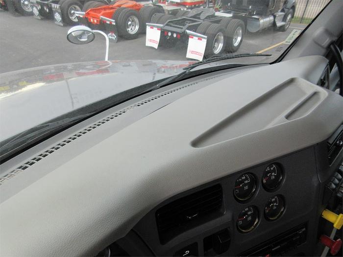 Used 2020 PETERBILT 567