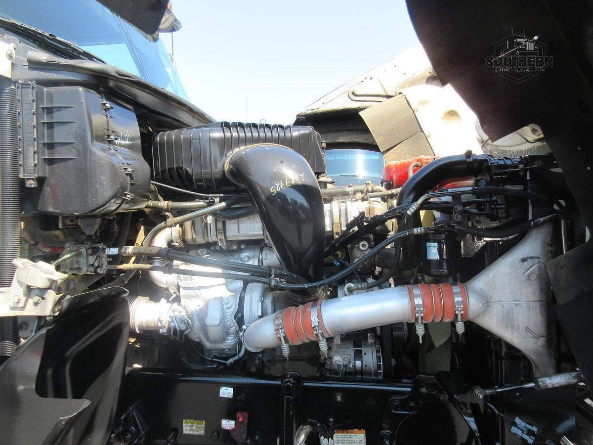 Used 2020 FREIGHTLINER 122SD