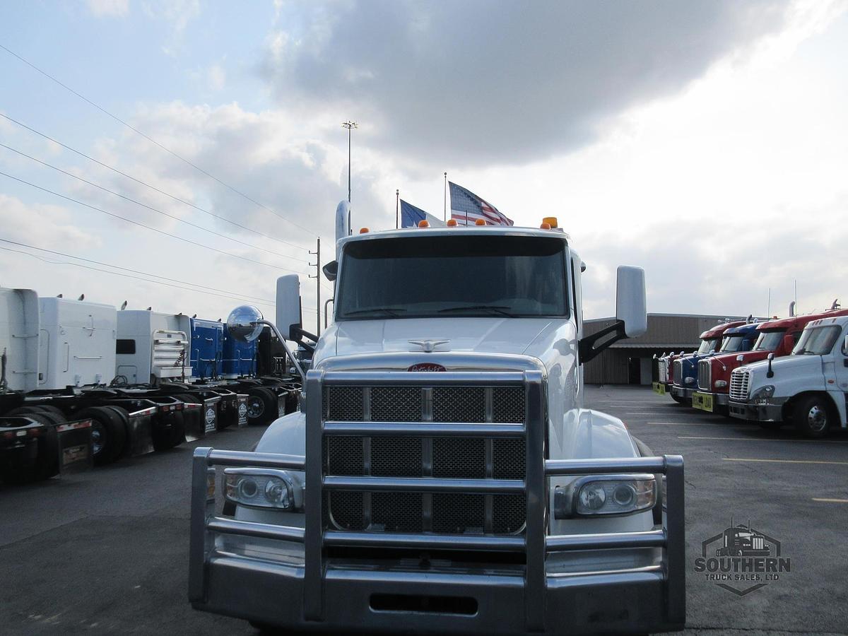 Used 2019 PETERBILT 567