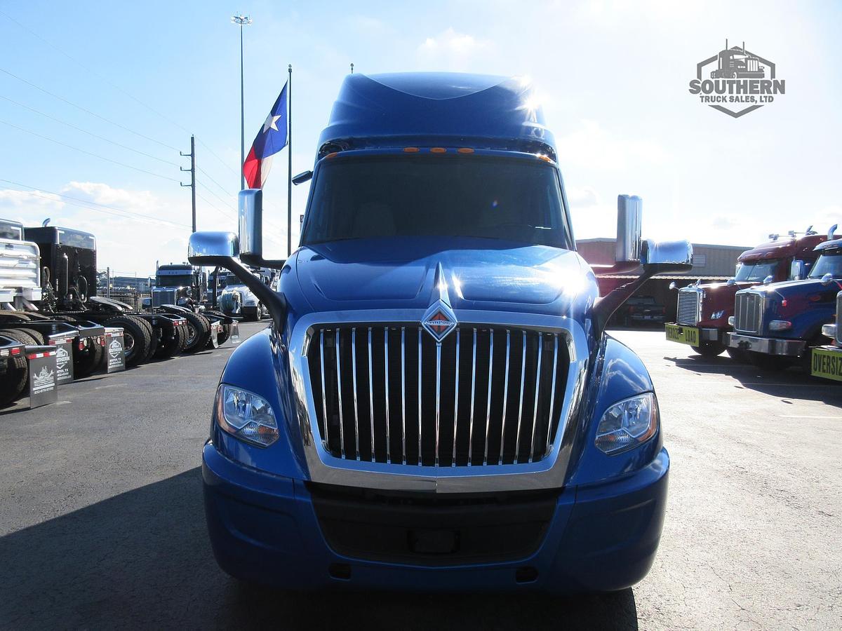 Used 2021 INTERNATIONAL LT
