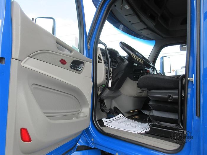 Used 2020 PETERBILT 567