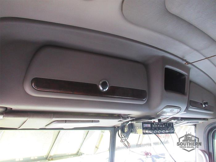 Used 2016 PETERBILT 389