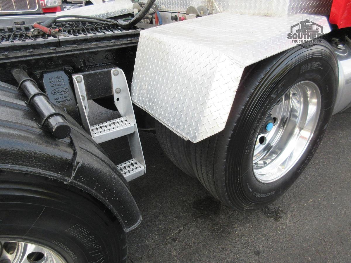 Used 2021 PETERBILT 567