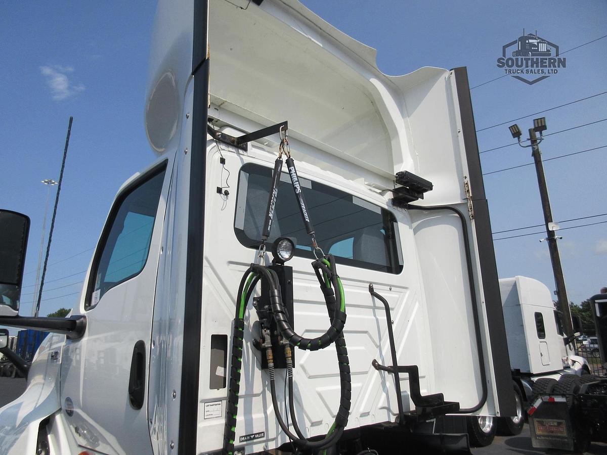 Used 2021 INTERNATIONAL LT