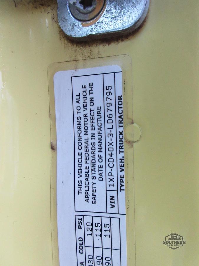 Used 2020 PETERBILT 567