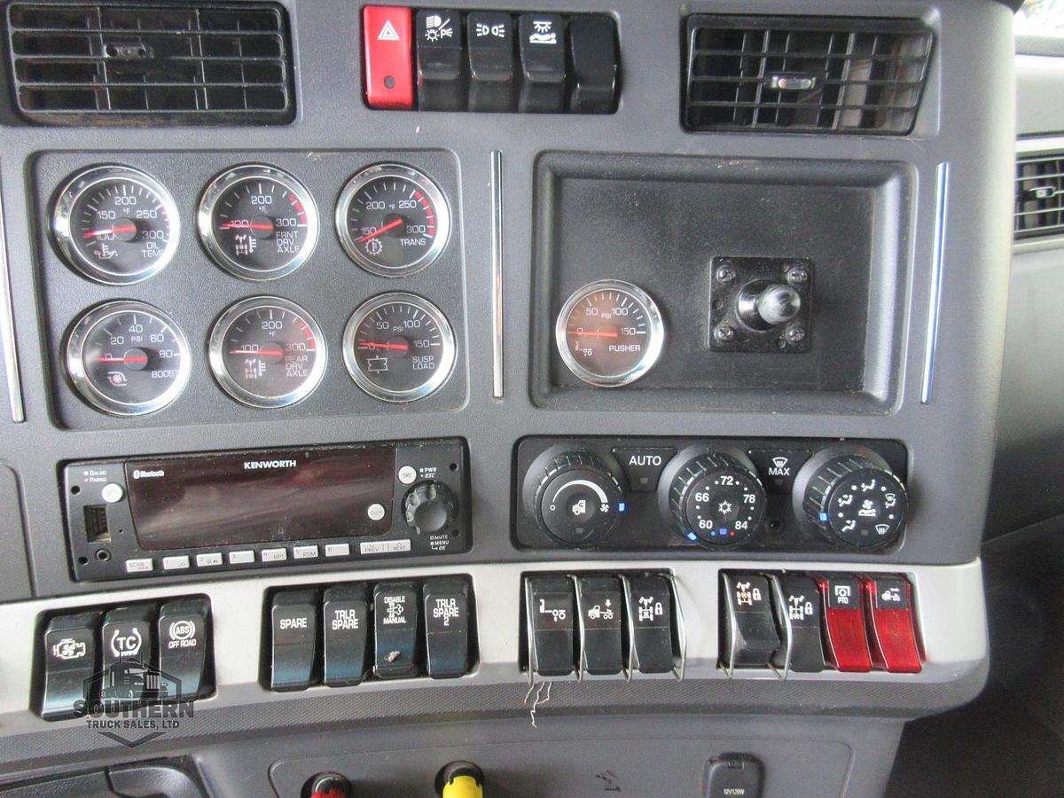 Used 2023 KENWORTH T880