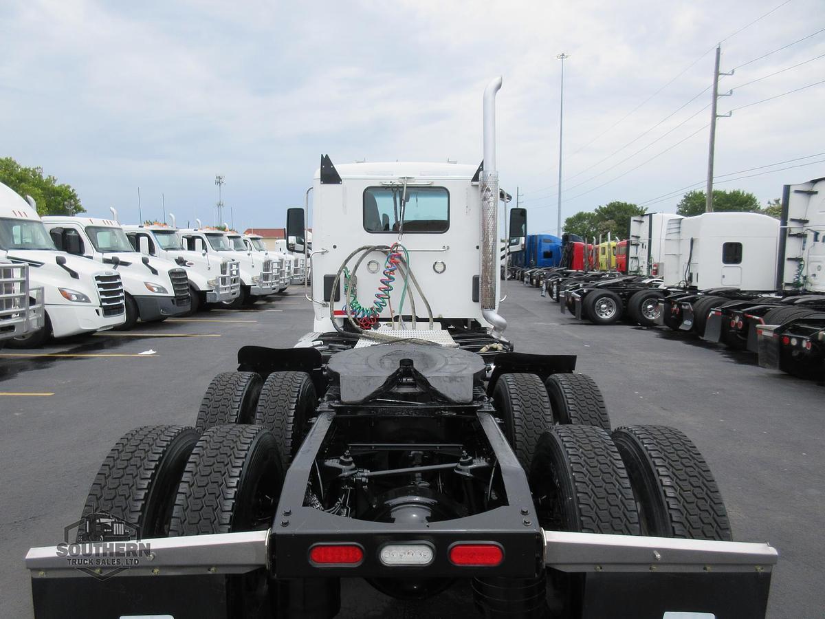 Used 2020 PETERBILT 567