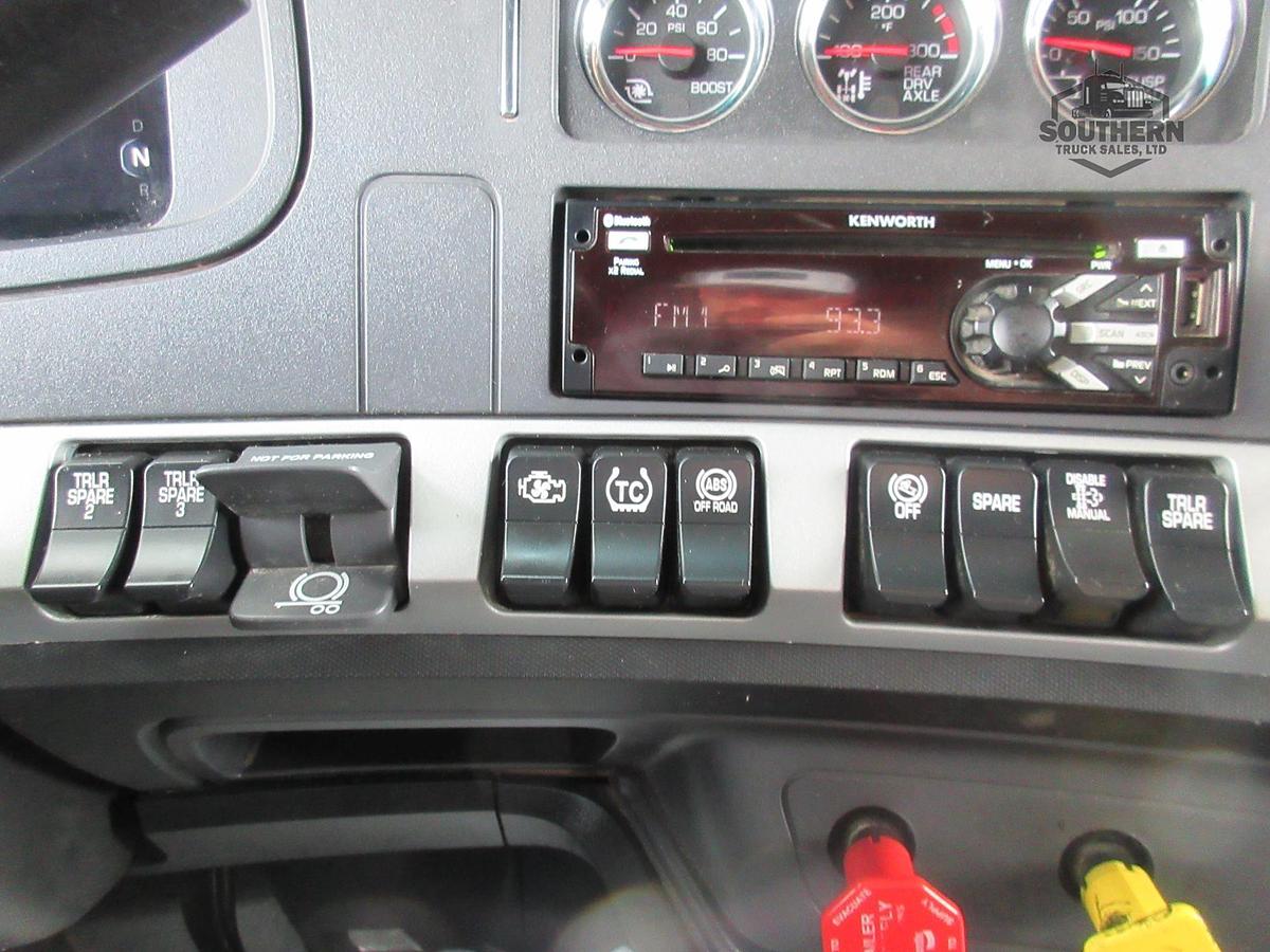 Used 2023 KENWORTH T880