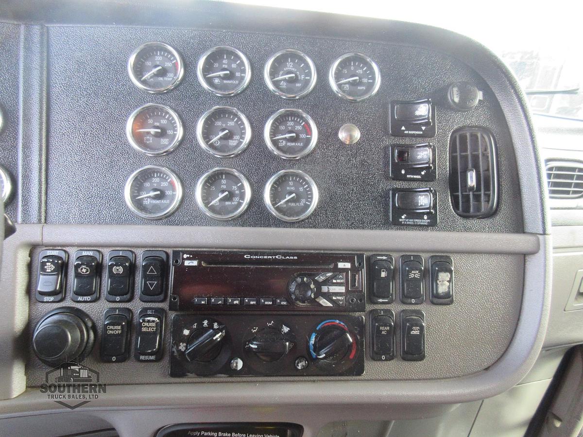 Used 2016 PETERBILT 389