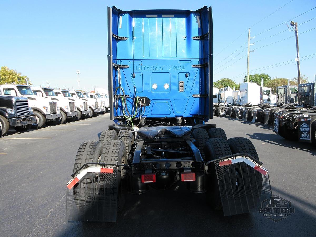 Used 2021 INTERNATIONAL LT