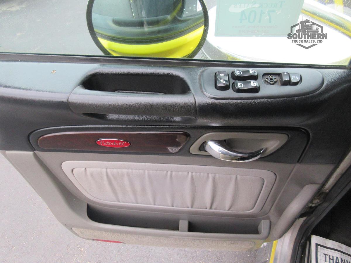Used 2019 PETERBILT 389