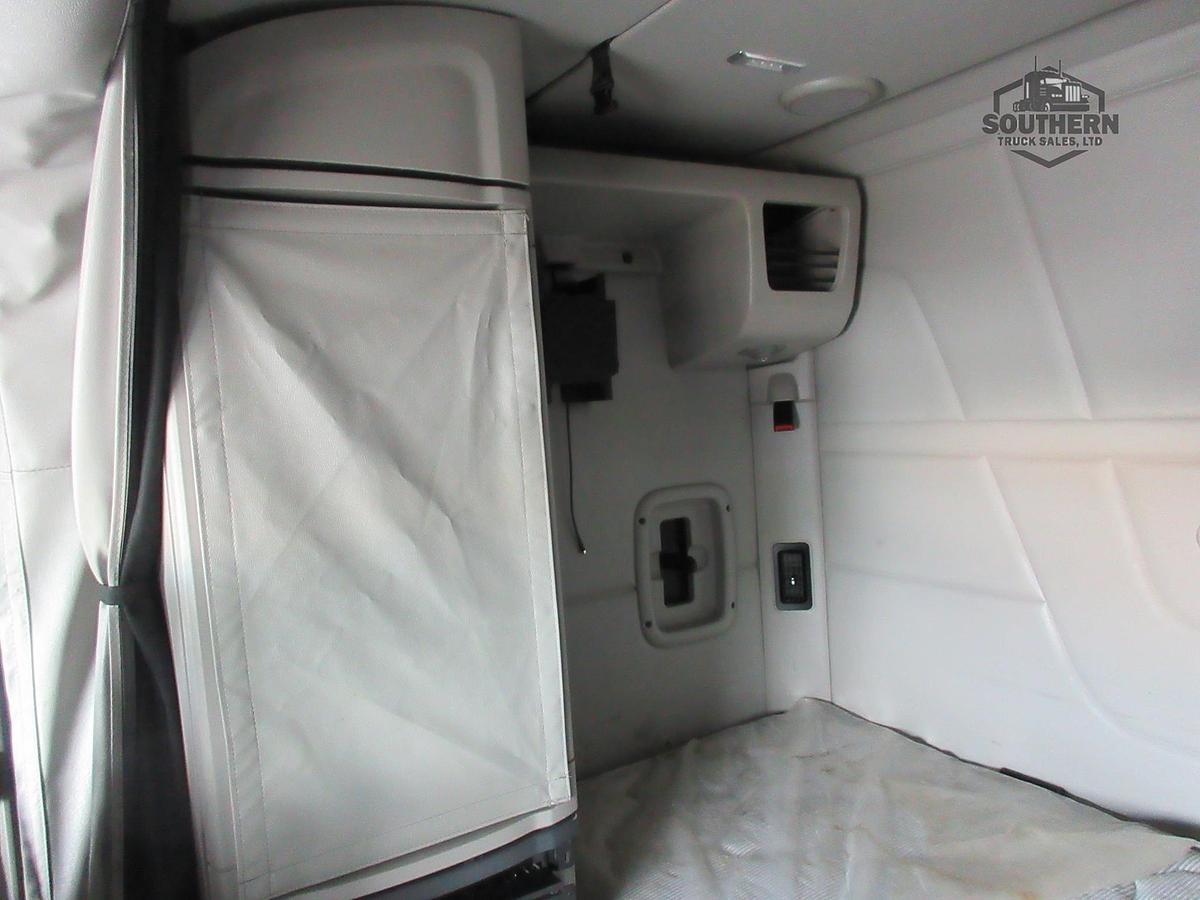 Used 2023 PETERBILT 567