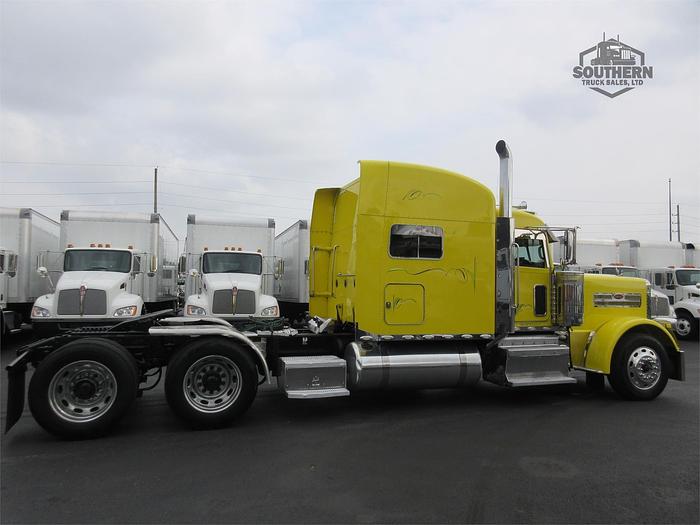 Used 2016 PETERBILT 389