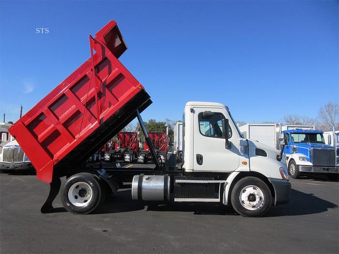 Used 2016 FREIGHTLINER CASCADIA 113