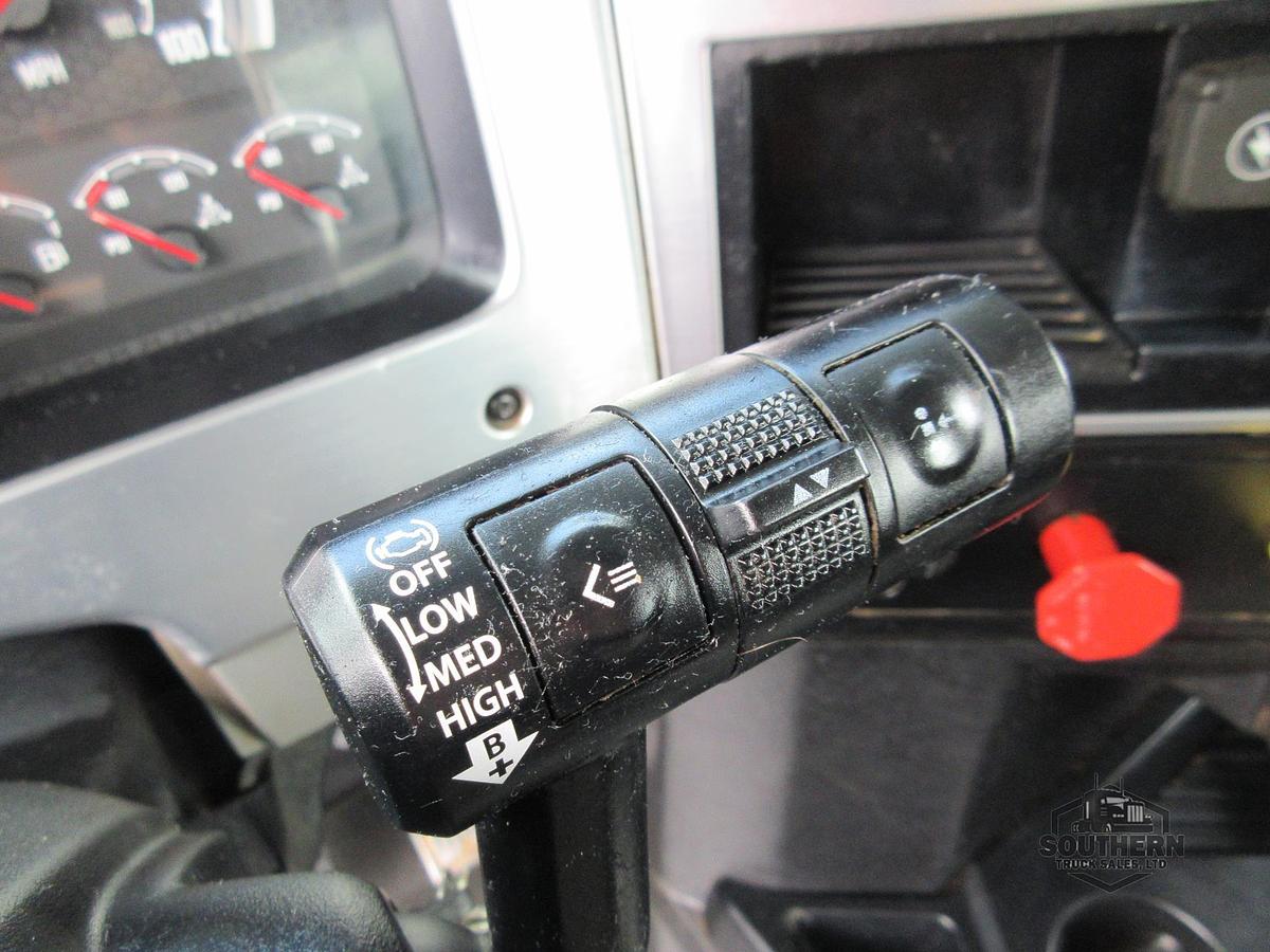 Used 2023 MACK PINNACLE 64T