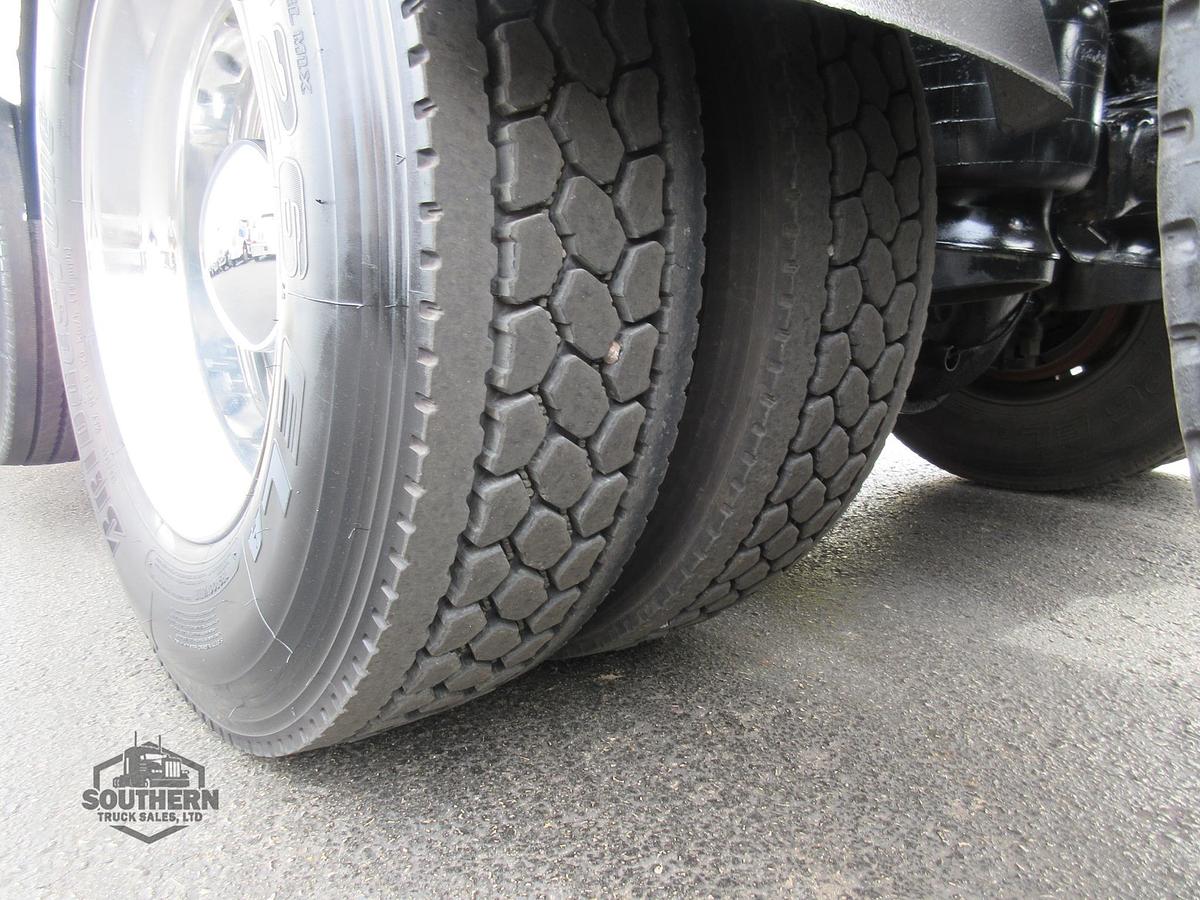 Used 2020 PETERBILT 567