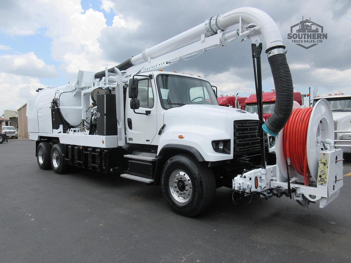 Used 2015 FREIGHTLINER 114SD