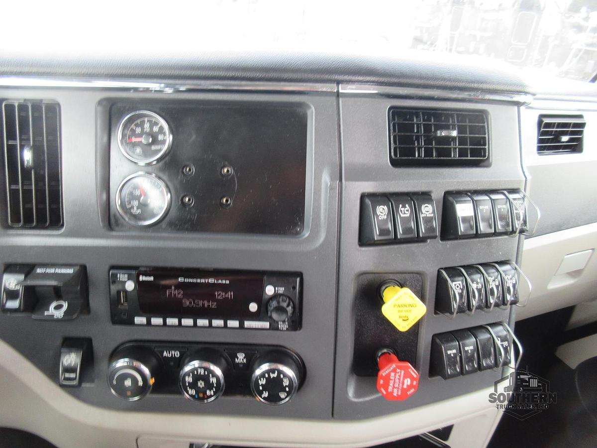 Used 2025 PETERBILT 567
