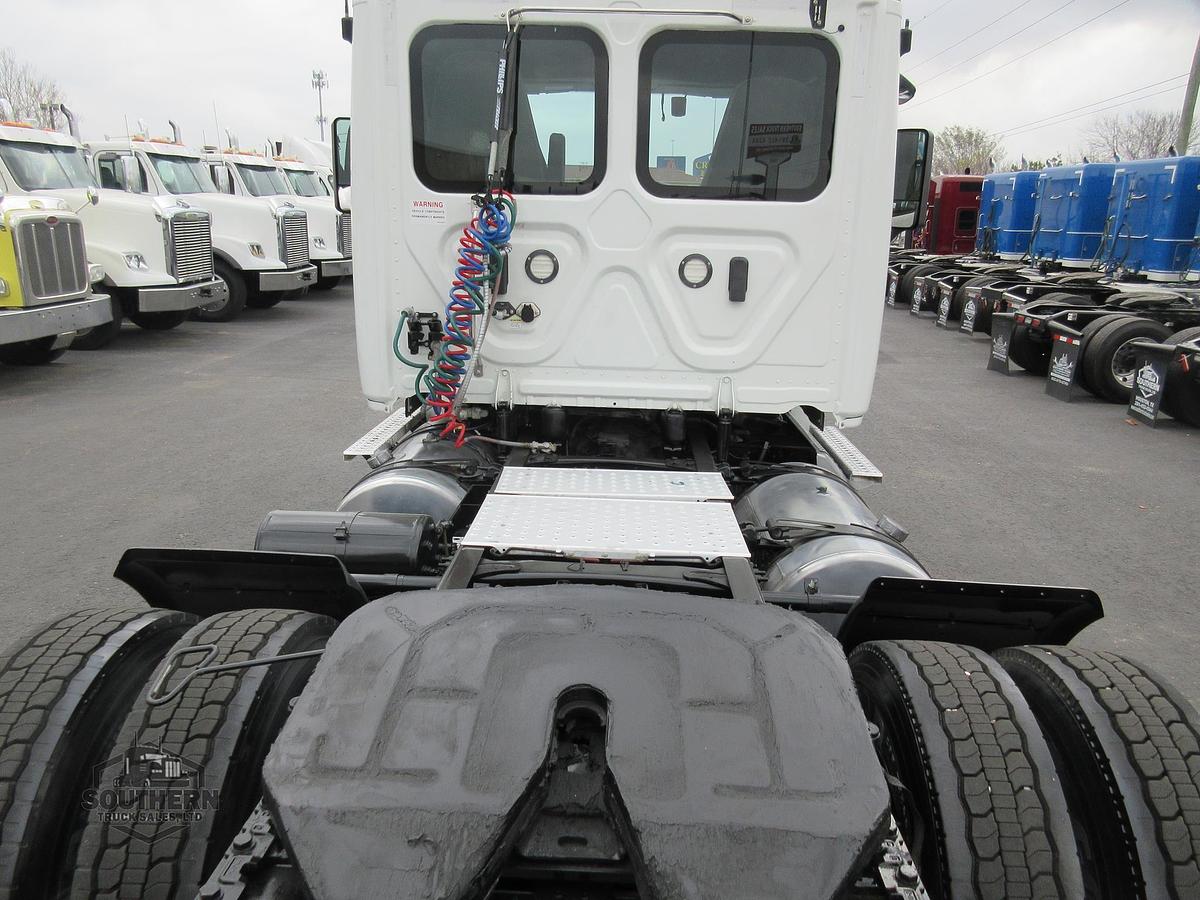 Used 2020 FREIGHTLINER CASCADIA 125