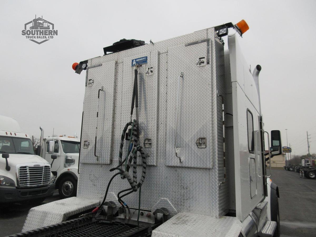 Used 2021 PETERBILT 567