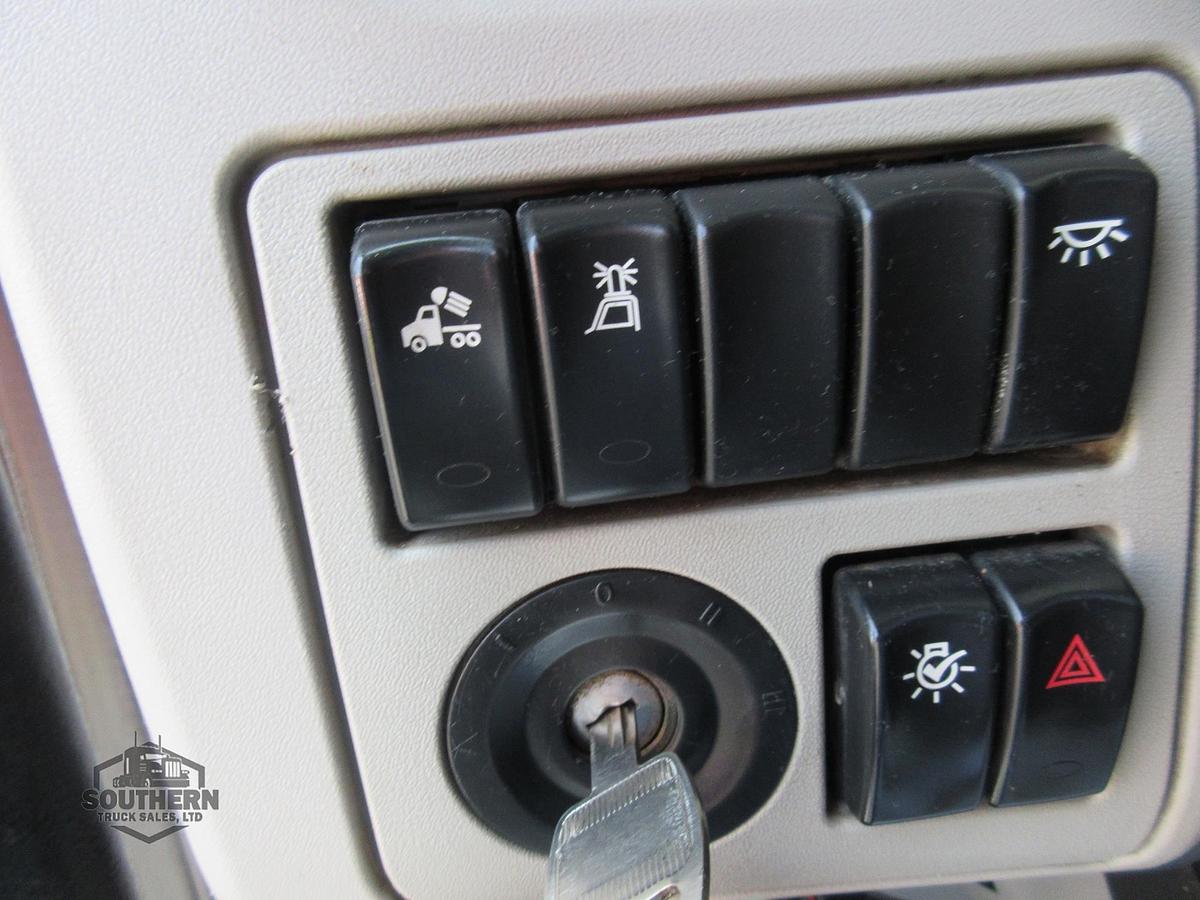 Used 2019 PETERBILT 567