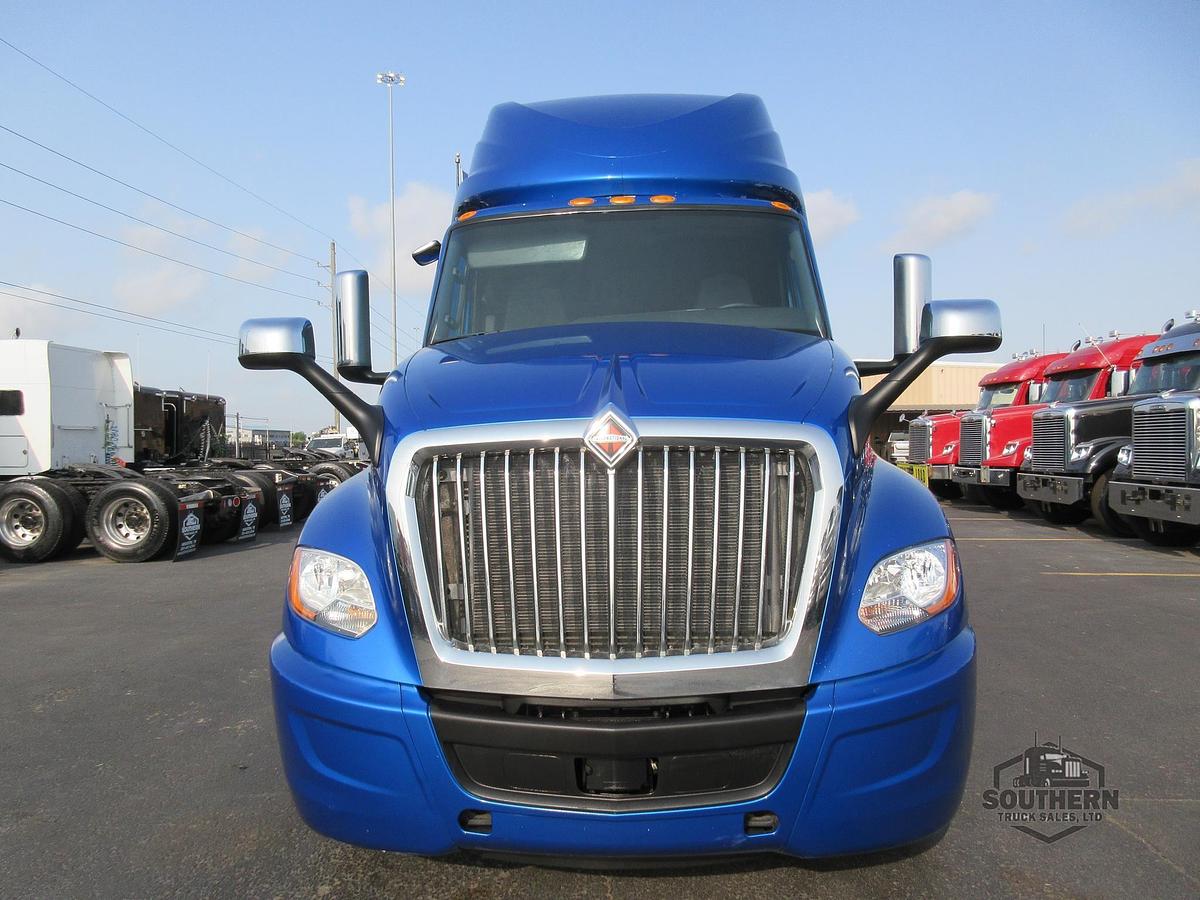Used 2021 INTERNATIONAL LT