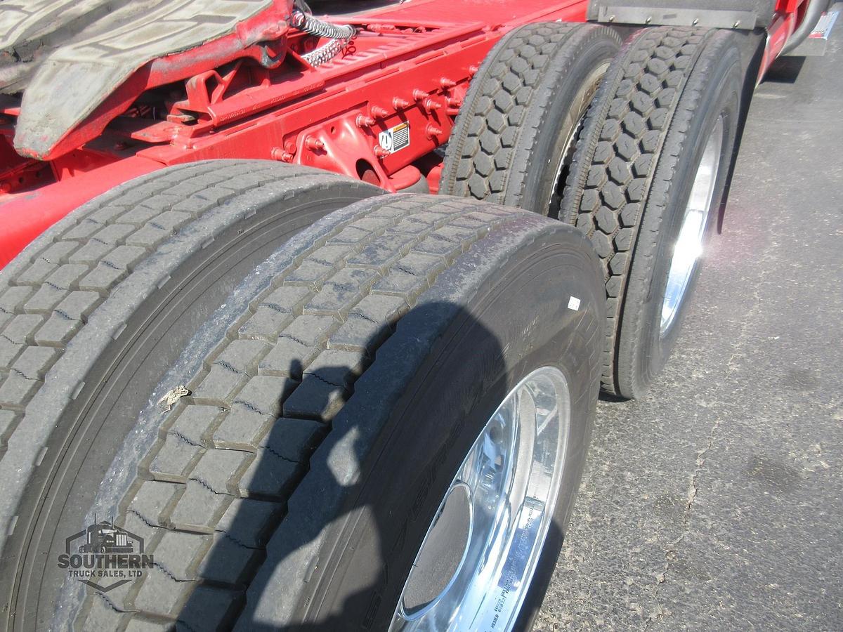 Used 2022 PETERBILT 389