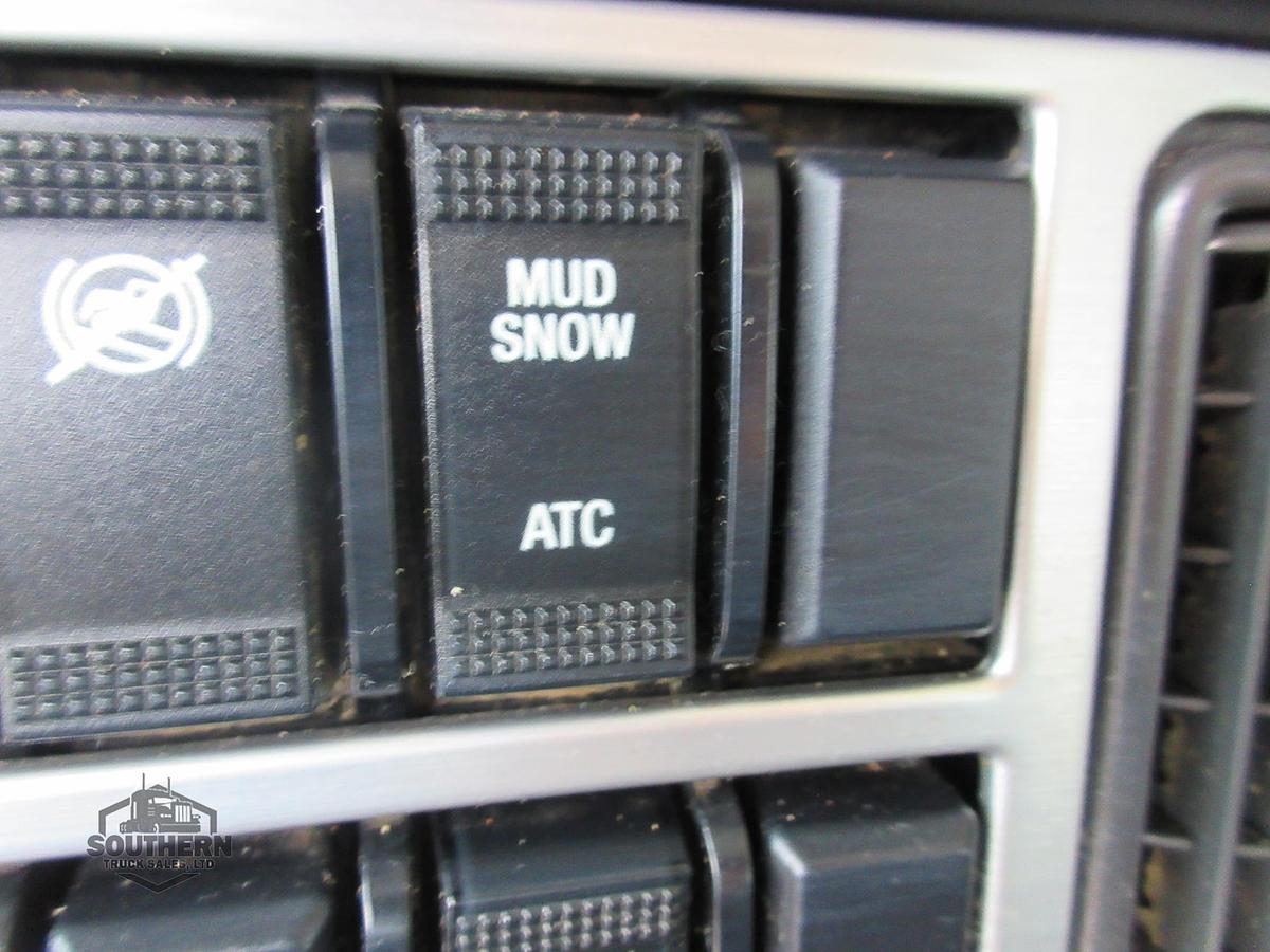 Used 2023 MACK PINNACLE 64T