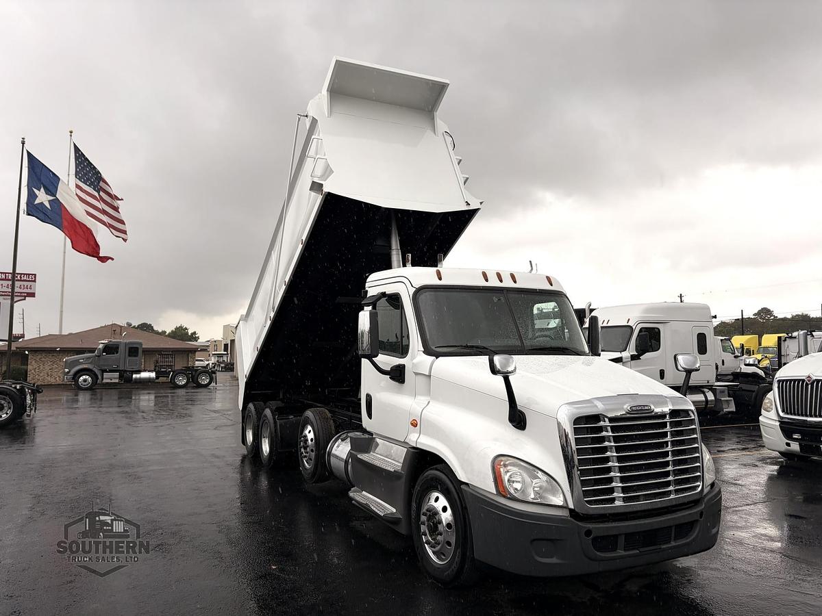 Used 2020 FREIGHTLINER CASCADIA 125