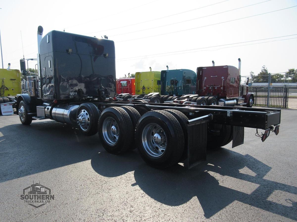Used 2019 PETERBILT 389