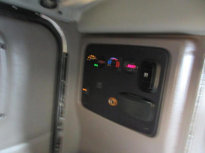 Used 2014 PETERBILT 389