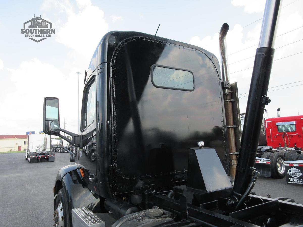 Used 2018 PETERBILT 579