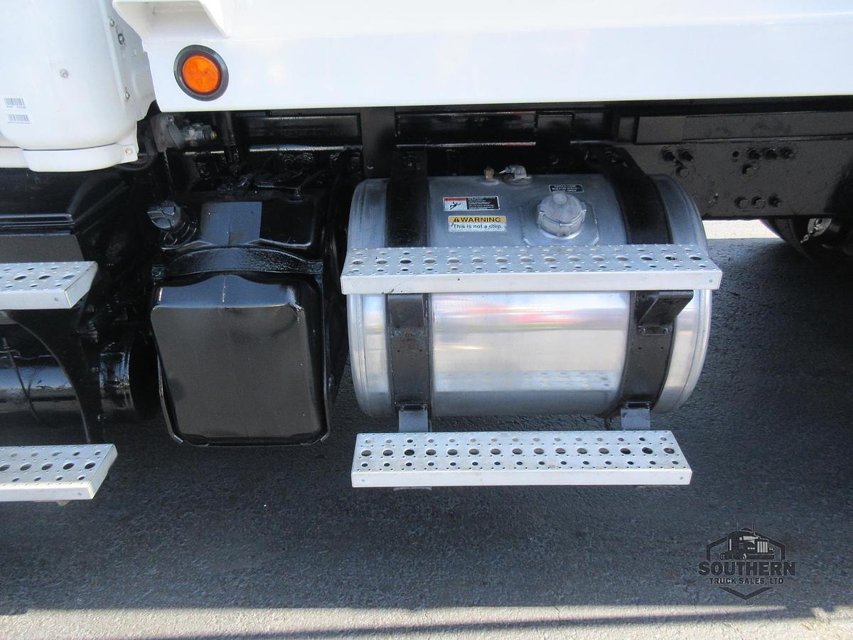 Used 2019 FREIGHTLINER CASCADIA 126