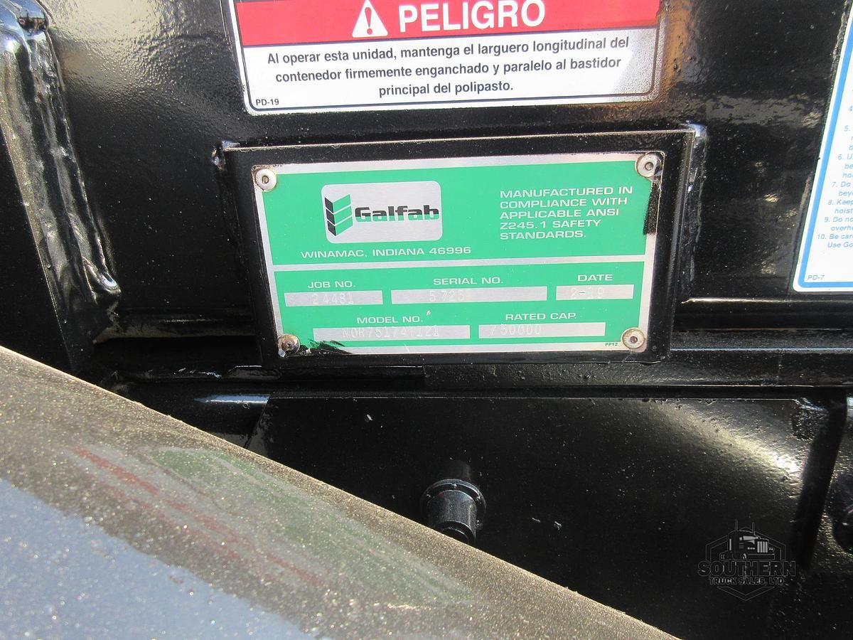 Used 2019 PETERBILT 348