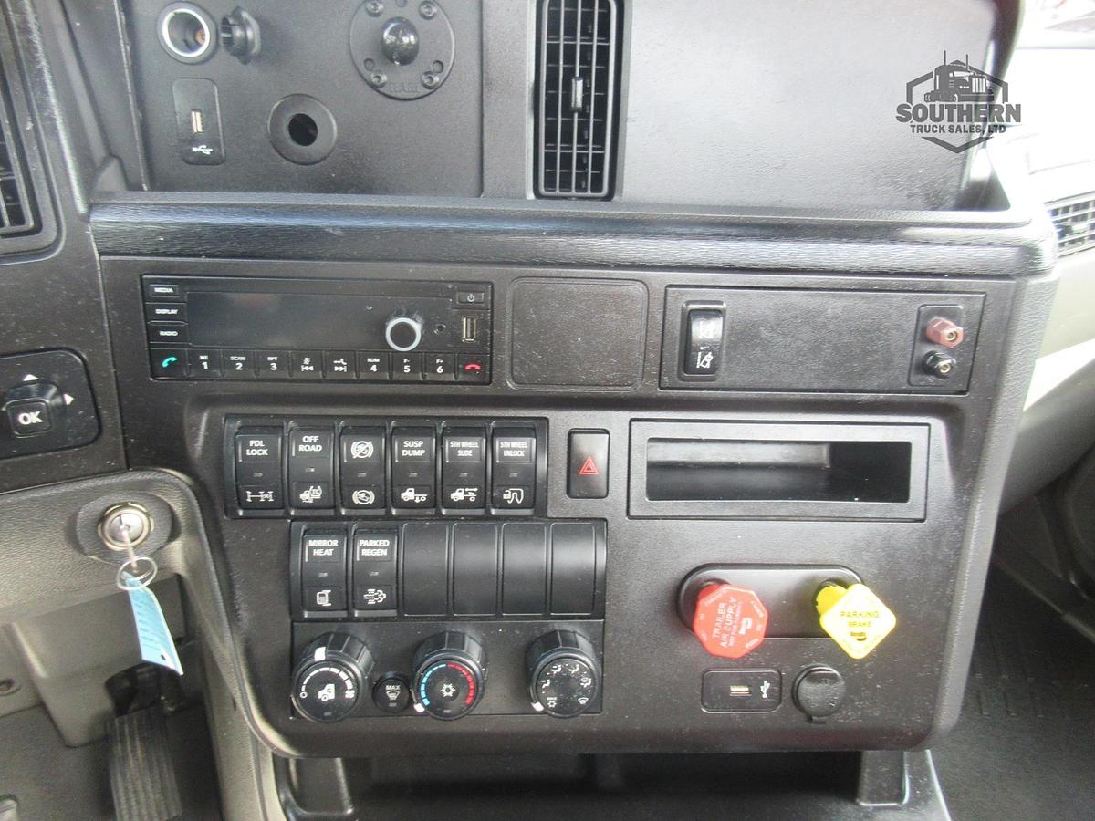 Used 2021 INTERNATIONAL LT