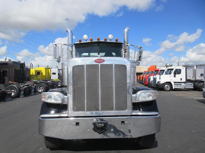 Used 2015 PETERBILT 389 - 6810
