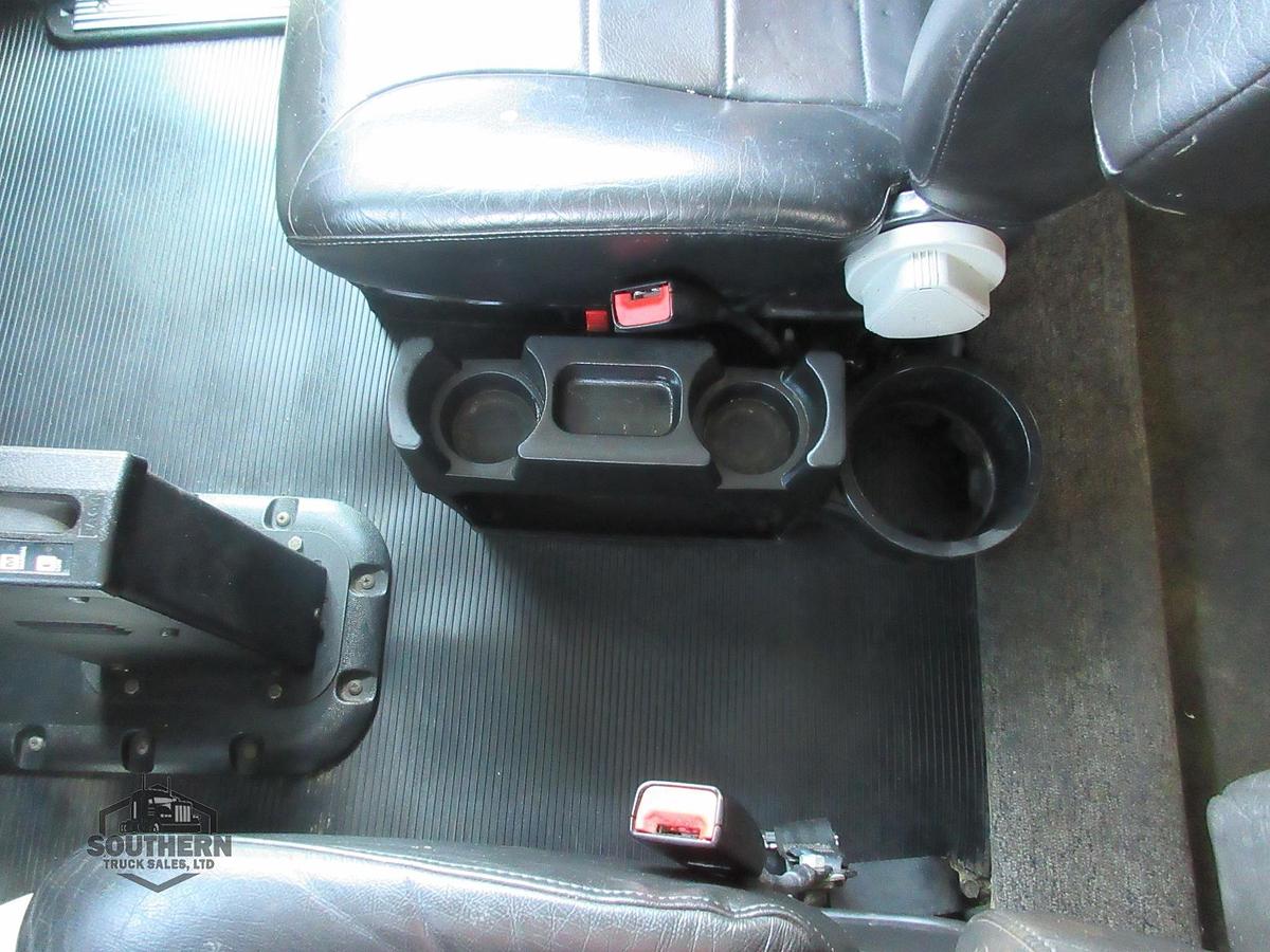 Used 2022 PETERBILT 389